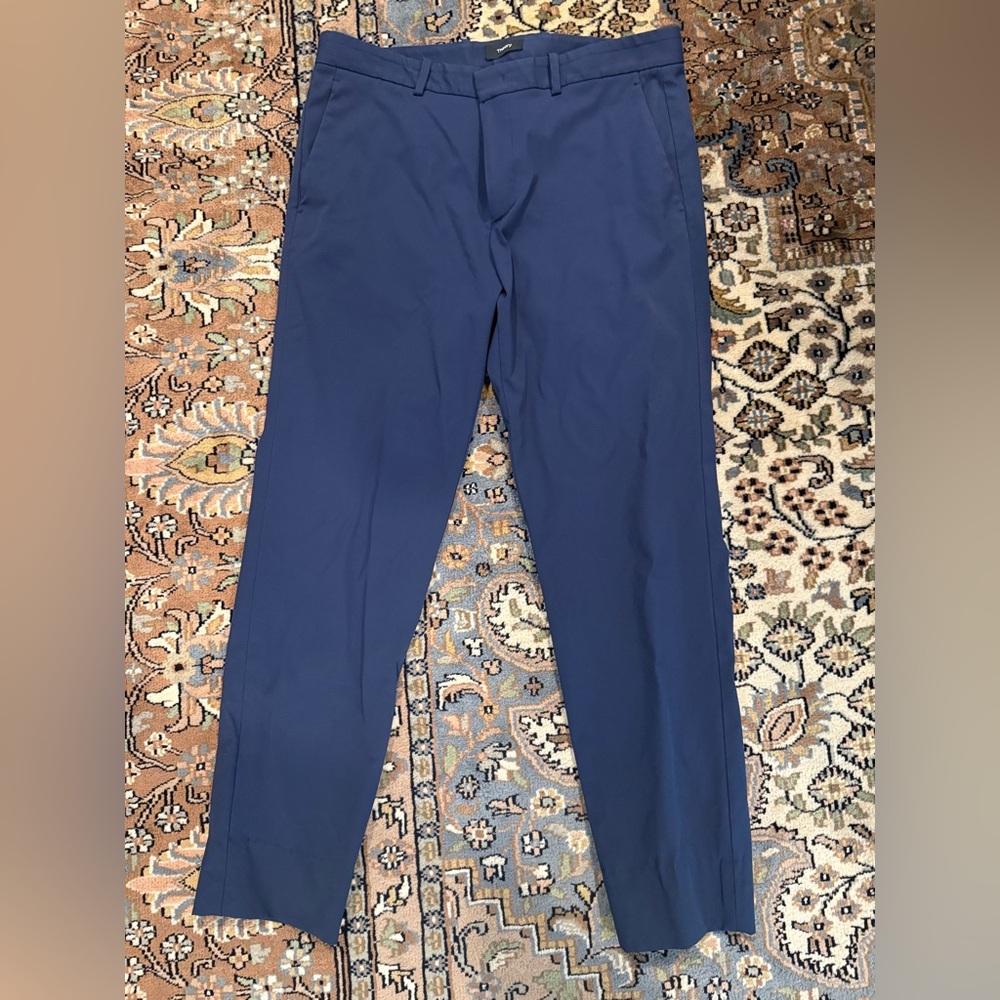 Theory Men's Navy Blue stretch trousers